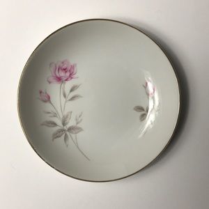 6 Royal Cameo Fine China Berry Bowl